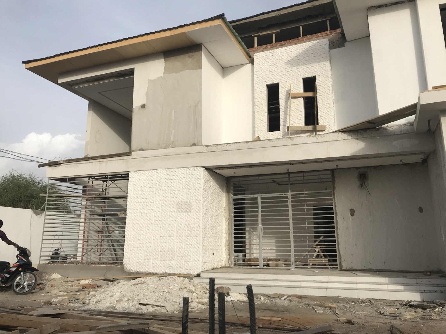 Villa 2 front progress